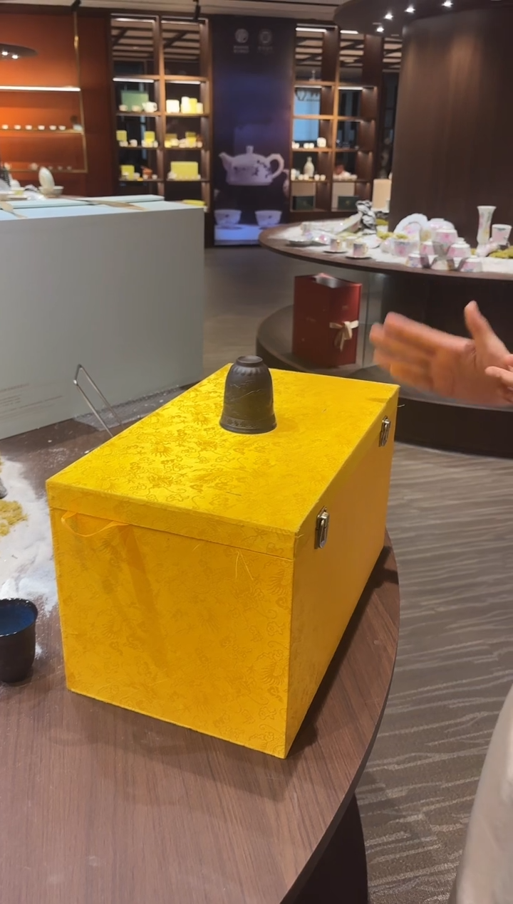 摆件瓷立方—天天大礼包dcrs