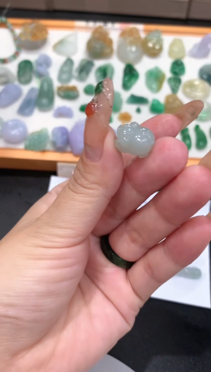 定制翡翠未镶嵌翡翠