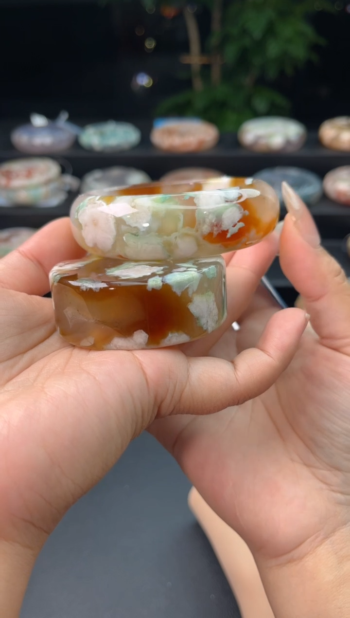 【闪购商品】石英质玉手镯未镶嵌赠送镯心（圈口58