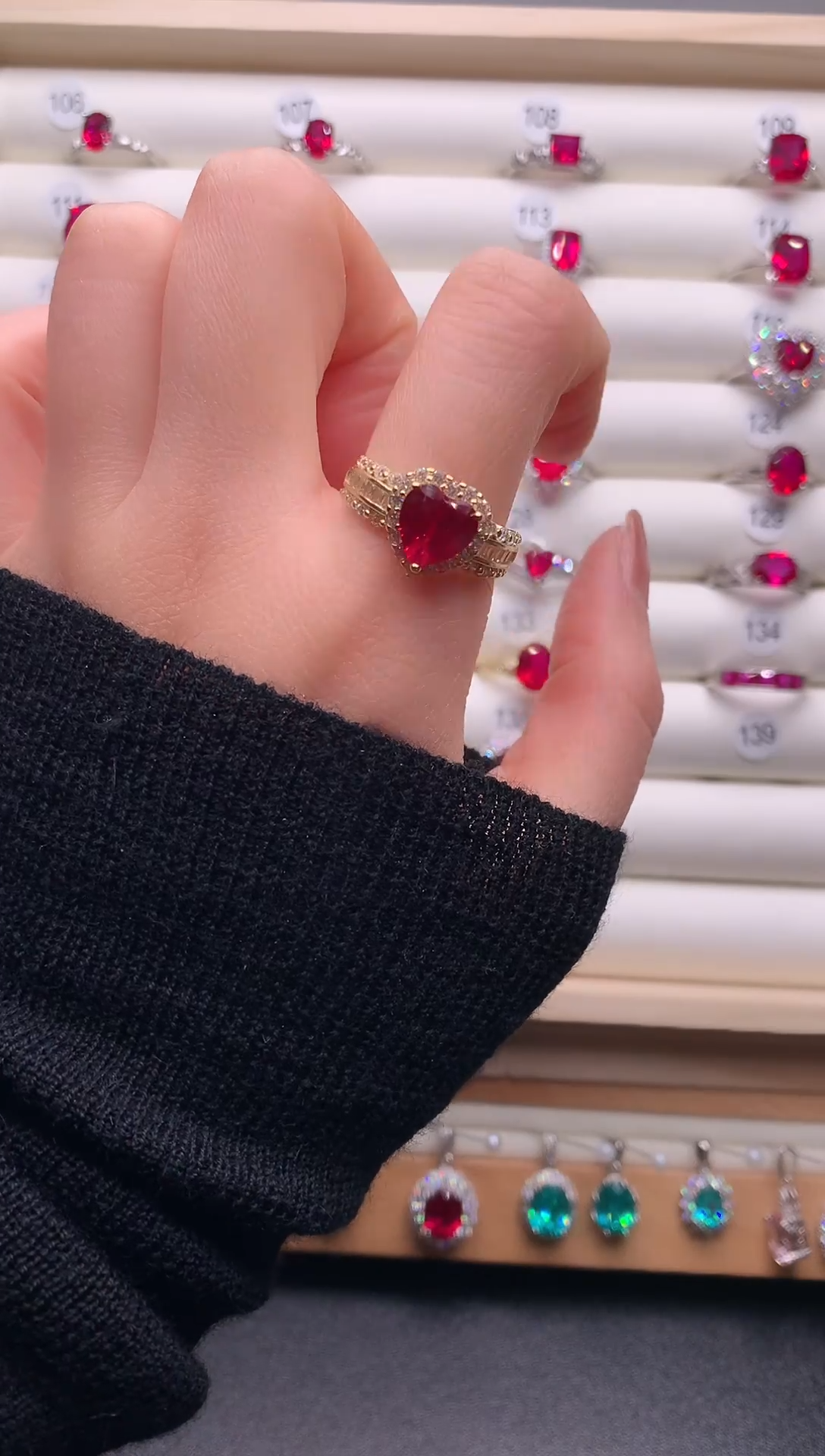 6红宝石（处理）红宝石戒指