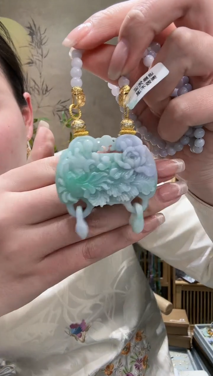 【闪购商品】翡翠颈饰未镶嵌吊坠