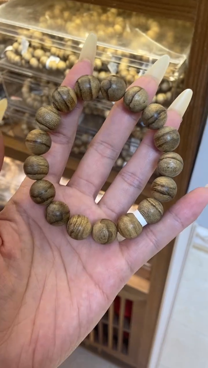 沉香手串达拉干圆珠单圈1.3虎皮多样性发其一