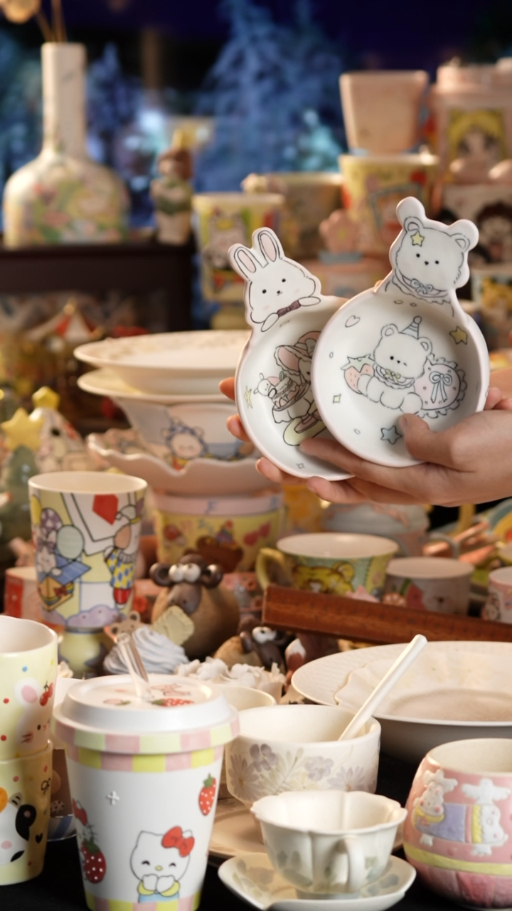 摆件陶乐****u景德镇釉下彩手绘设计师款陶瓷