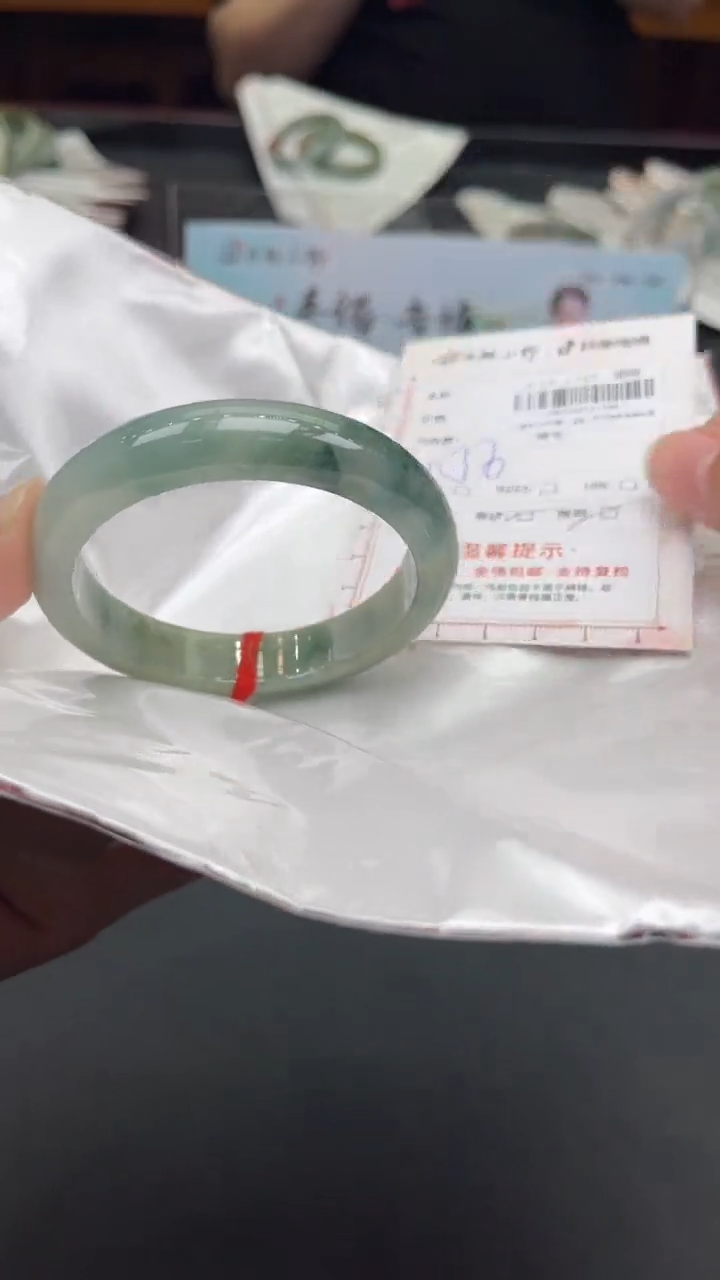 【闪购商品】定制翡翠未镶嵌天然缅甸翡翠手镯200