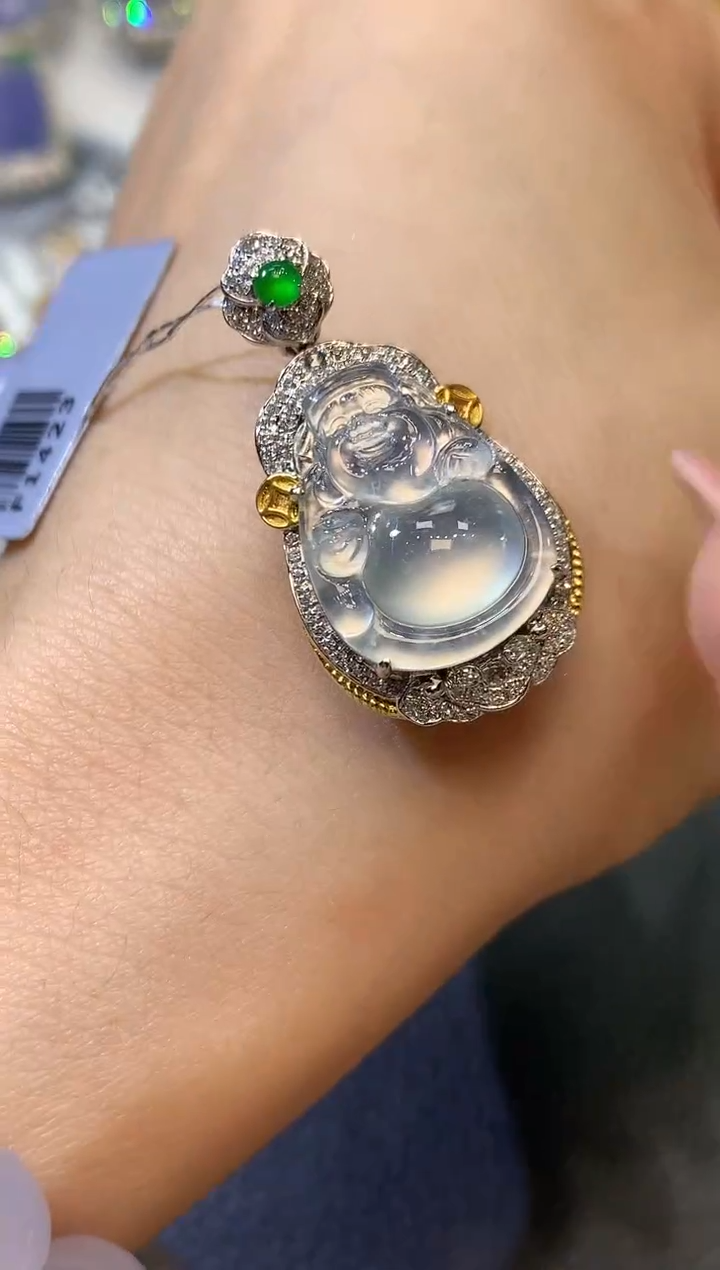 【闪购商品】翡翠吊坠(不含链)18K金镶嵌D18