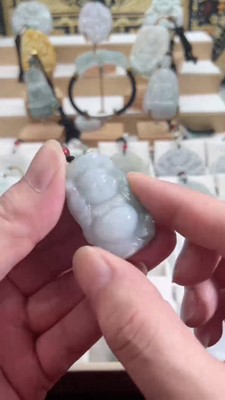 吊坠(赠链)未镶嵌翡翠10/14/     1169