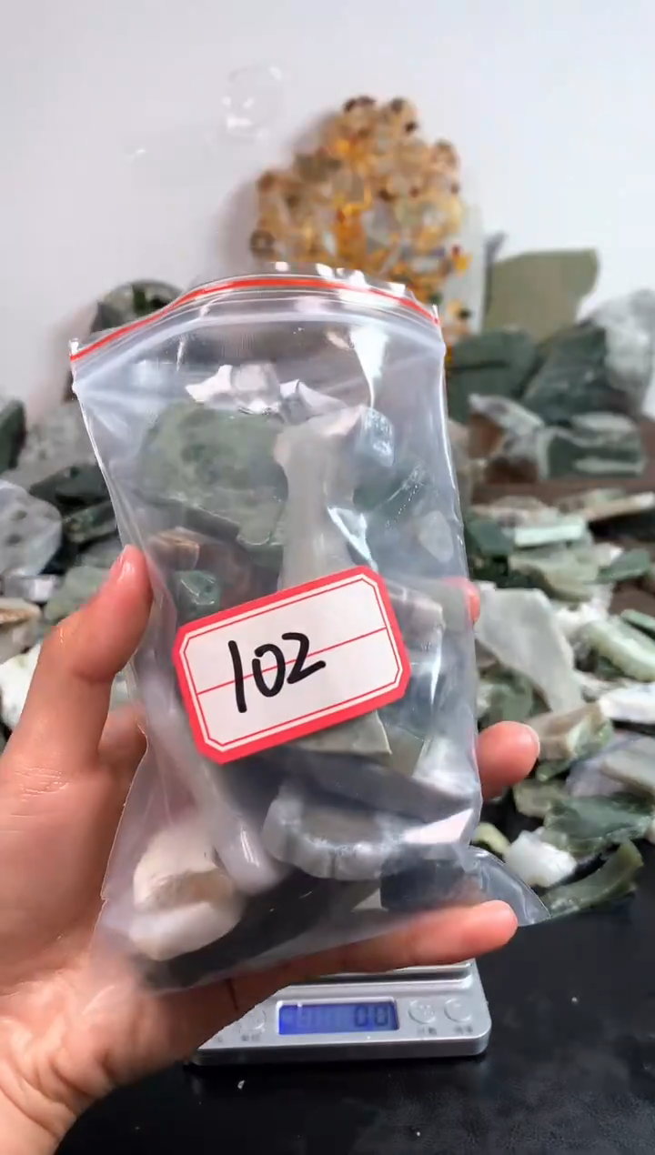 未镶嵌和田玉摆件102