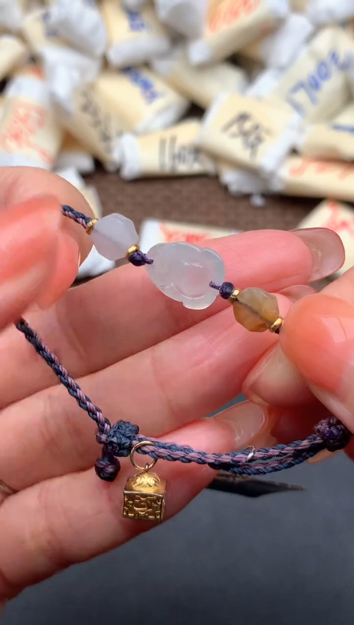 未镶嵌挂件翡翠1