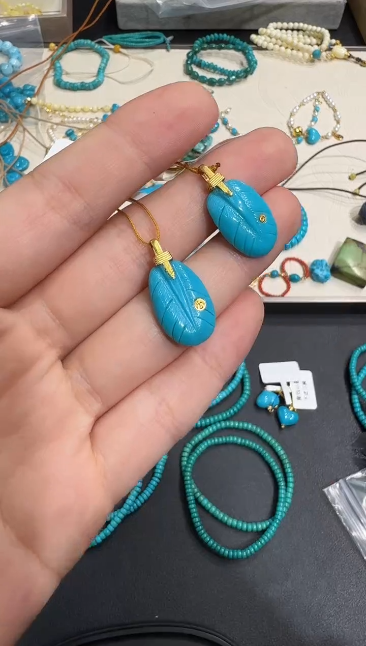 18K金镶嵌绿松石吊坠X0102-1195-102多样性一件