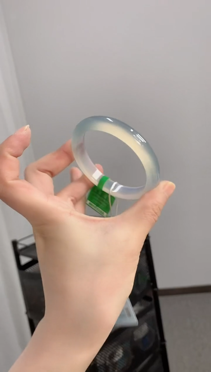 【闪购商品】玛瑙/玉髓手镯未镶嵌57-58圈