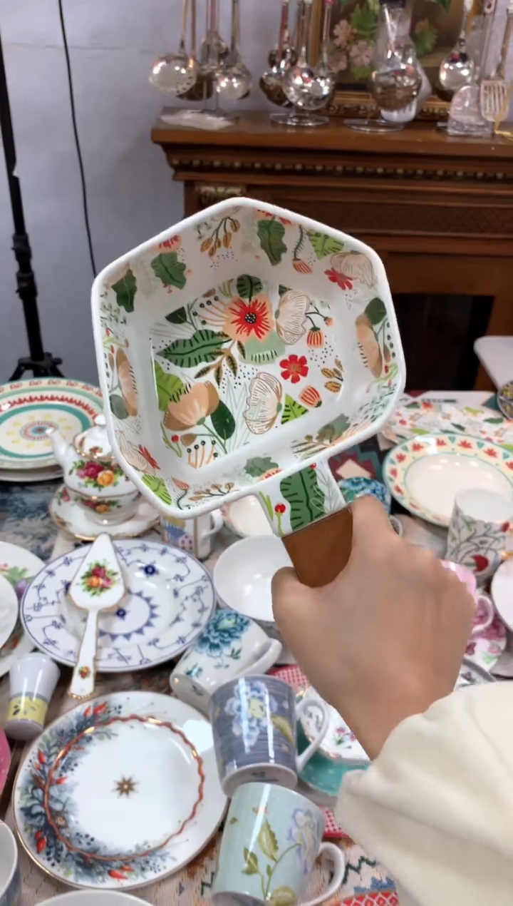 【闪购商品】瓷片陶瓷原单CC餐234具1个