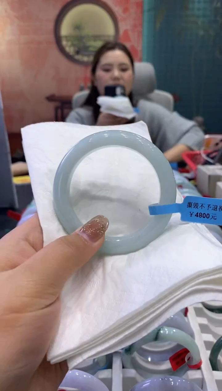 【闪购商品】翡翠手镯未镶嵌多人0011076