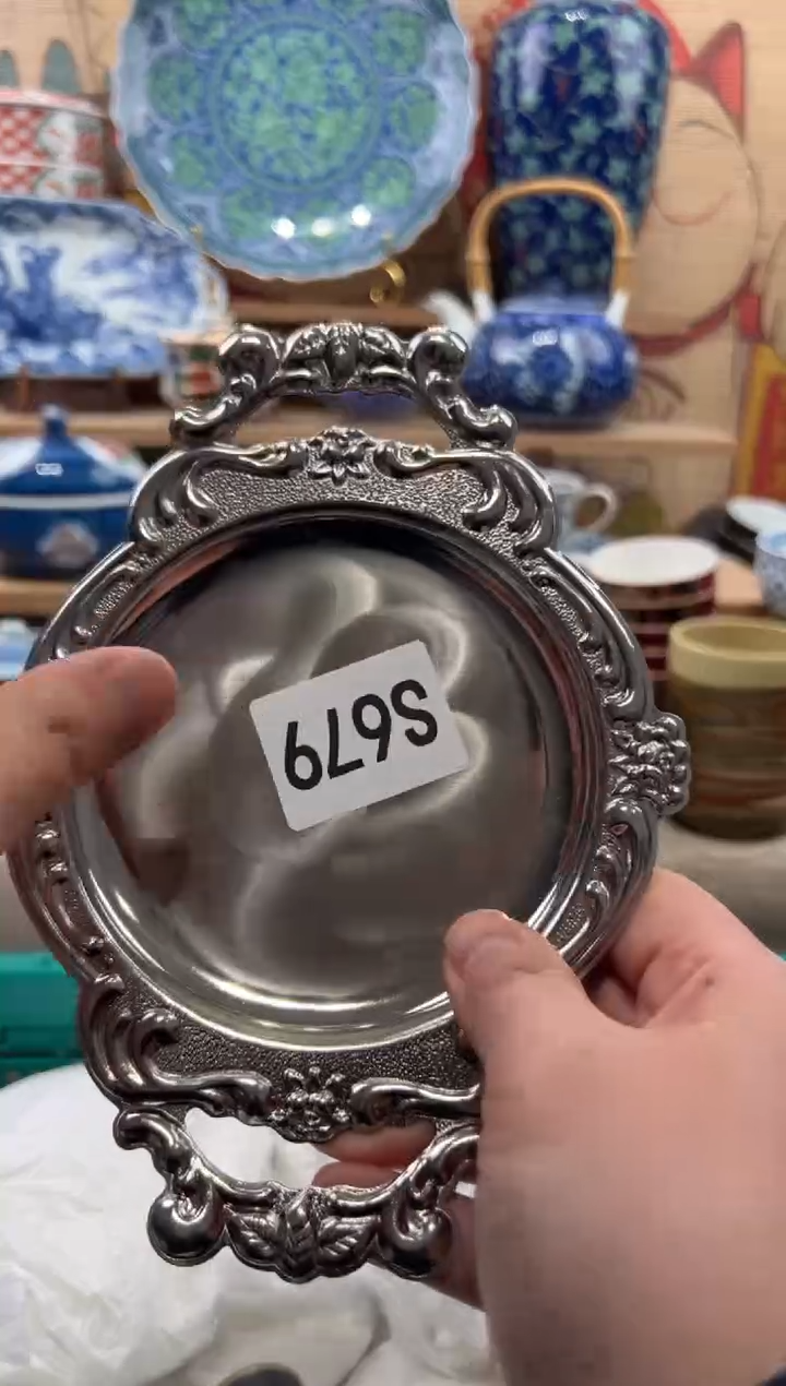 瓷片昆****猫瓷片-----S679