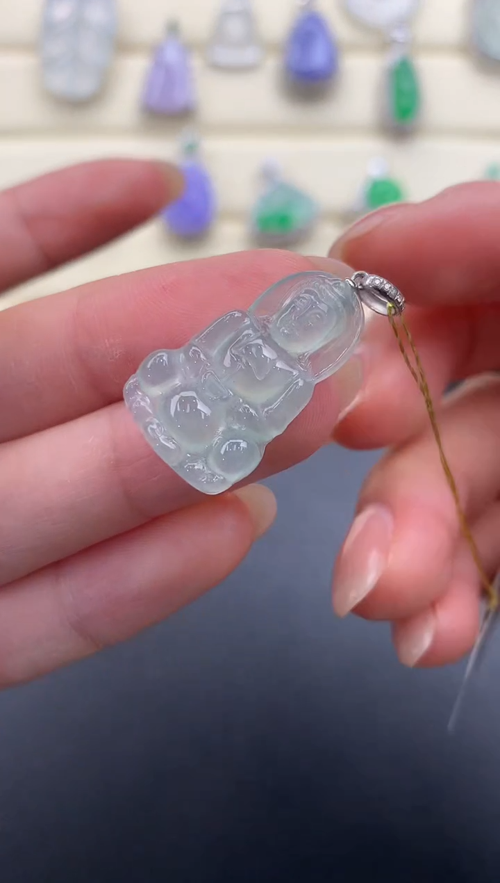 【闪购商品】翡翠颈饰18K金镶嵌Q381     