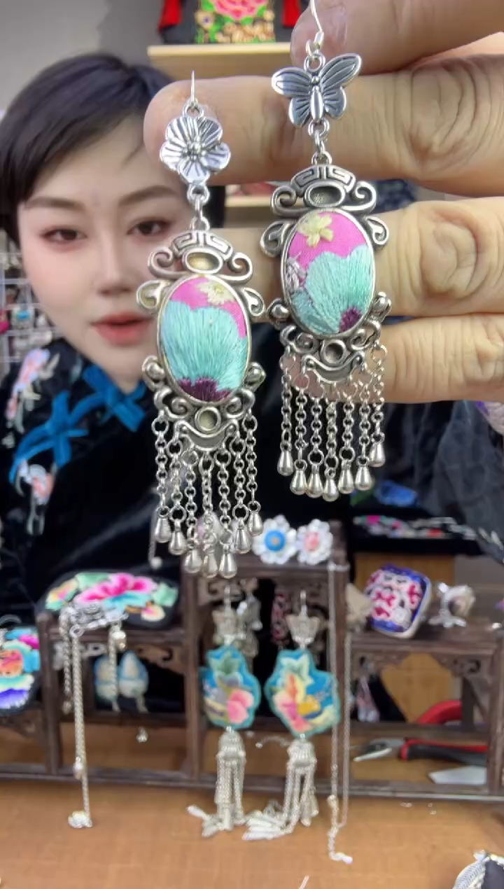 【闪购商品】刺绣纯手工苗绣非遗耳环