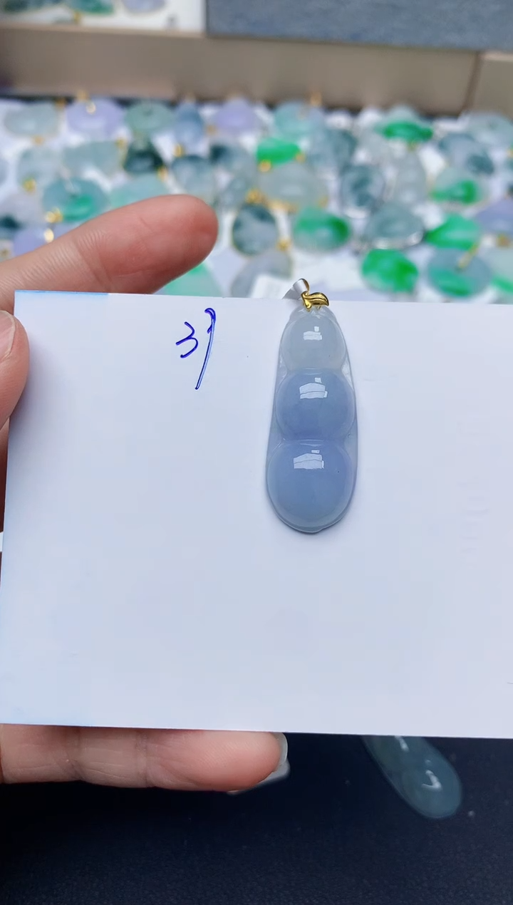 【闪购商品】翡翠颈饰18K金镶嵌天然翡翠A货    