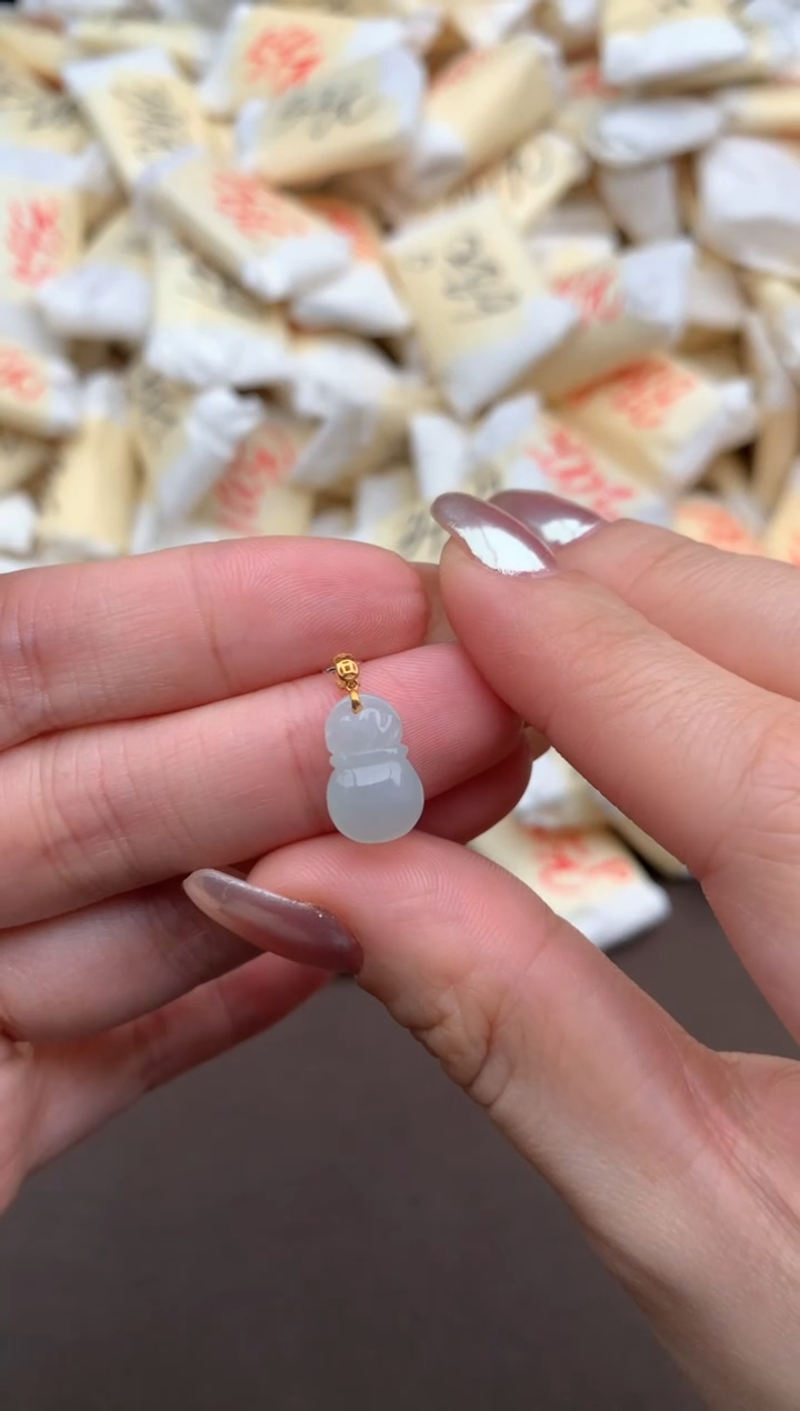 【闪购商品】翡翠挂件18K金镶嵌一