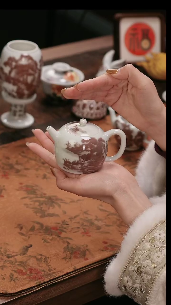 【闪购商品】冯公窑 釉里红山水小壶