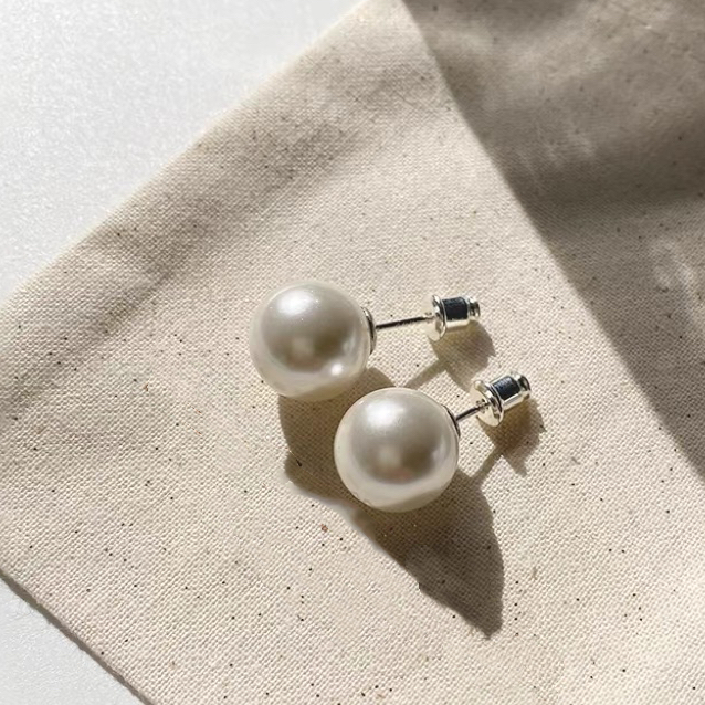 【专用】经典款 轻奢小众 月光白耳钉