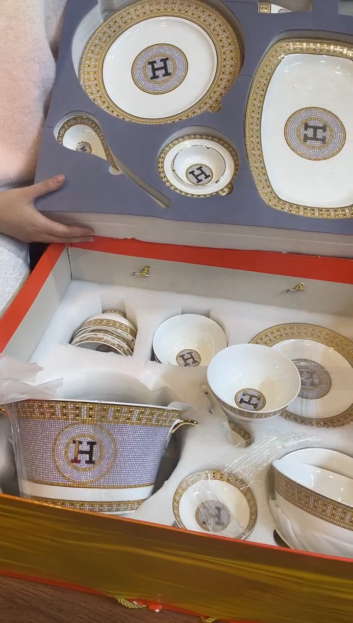 杯鸿辉家品牌瓷器，京东包邮！