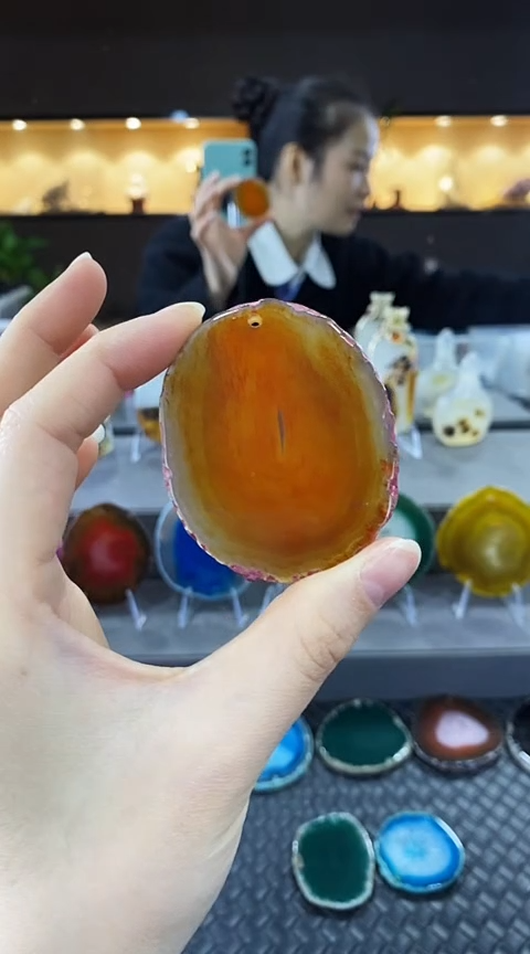 未镶嵌颈饰玛瑙/玉髓美****亲玛瑙