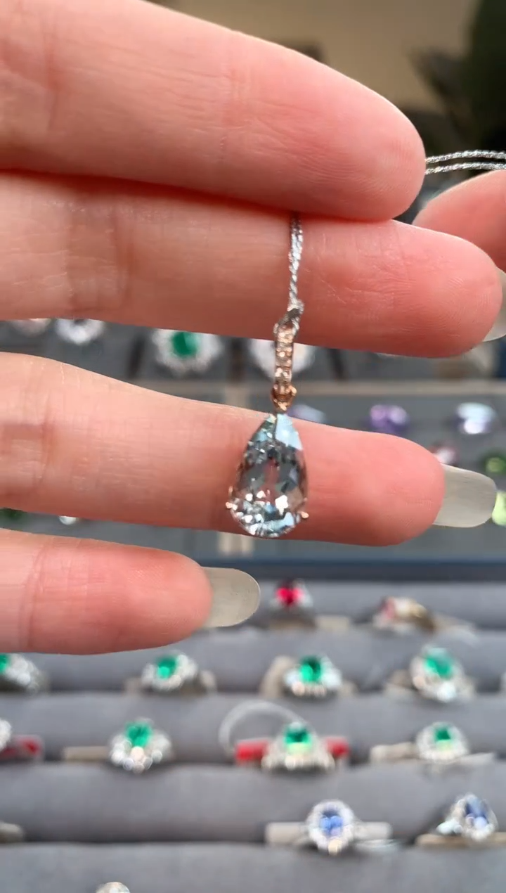 【闪购商品】海蓝宝石吊坠(不含链)18K金镶嵌海蓝宝