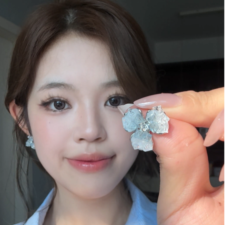 合金亚克力耳饰 独特小众设计渐变蓝花朵耳钉森系轻奢气质耳饰