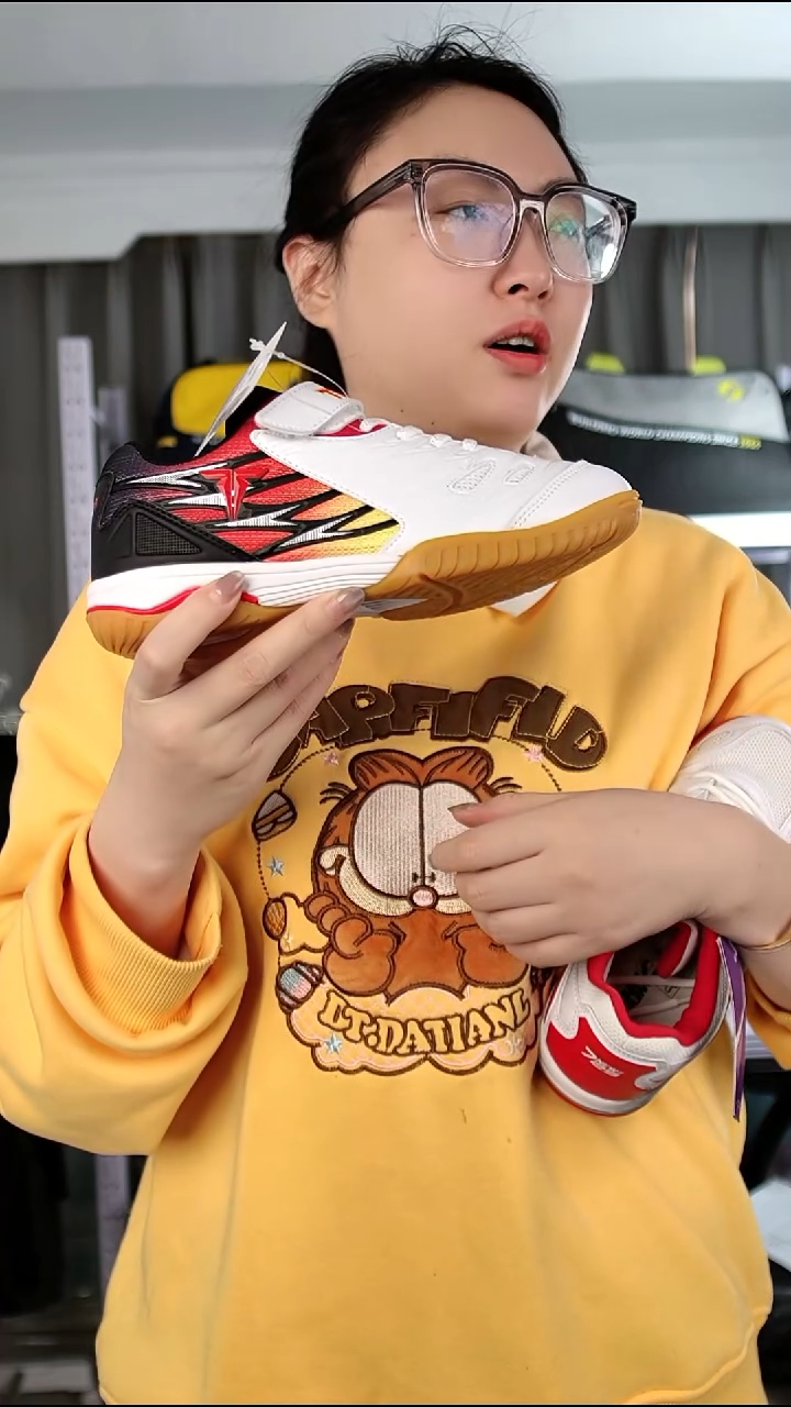 虎*挺拔飞翼乒乓球鞋儿童35码