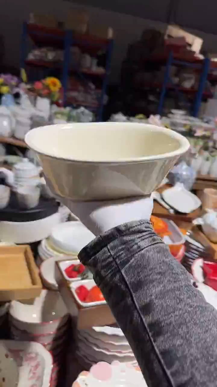 陶瓷奶油椭圆碗微瑕 凑满20元包邮