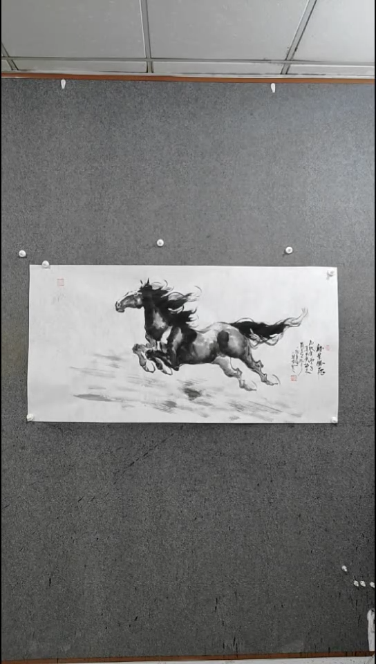 国画水墨写意单骏马图