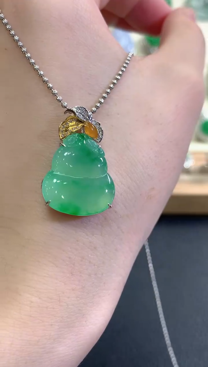 吊坠(不含链)18K金镶嵌翡翠冬日珠宝Q103