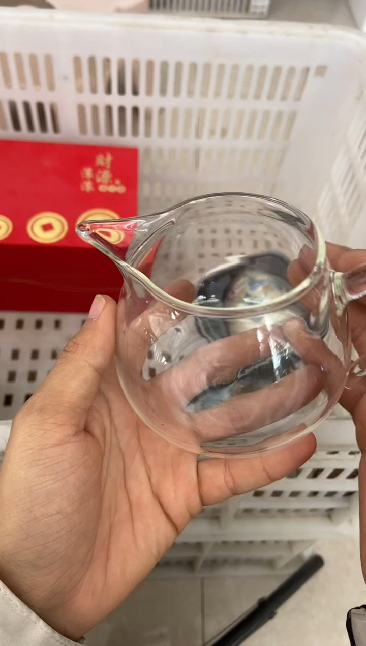杯无运费险有瑕疵的摄影的产品有使用过的痕迹有点脏介意勿拍