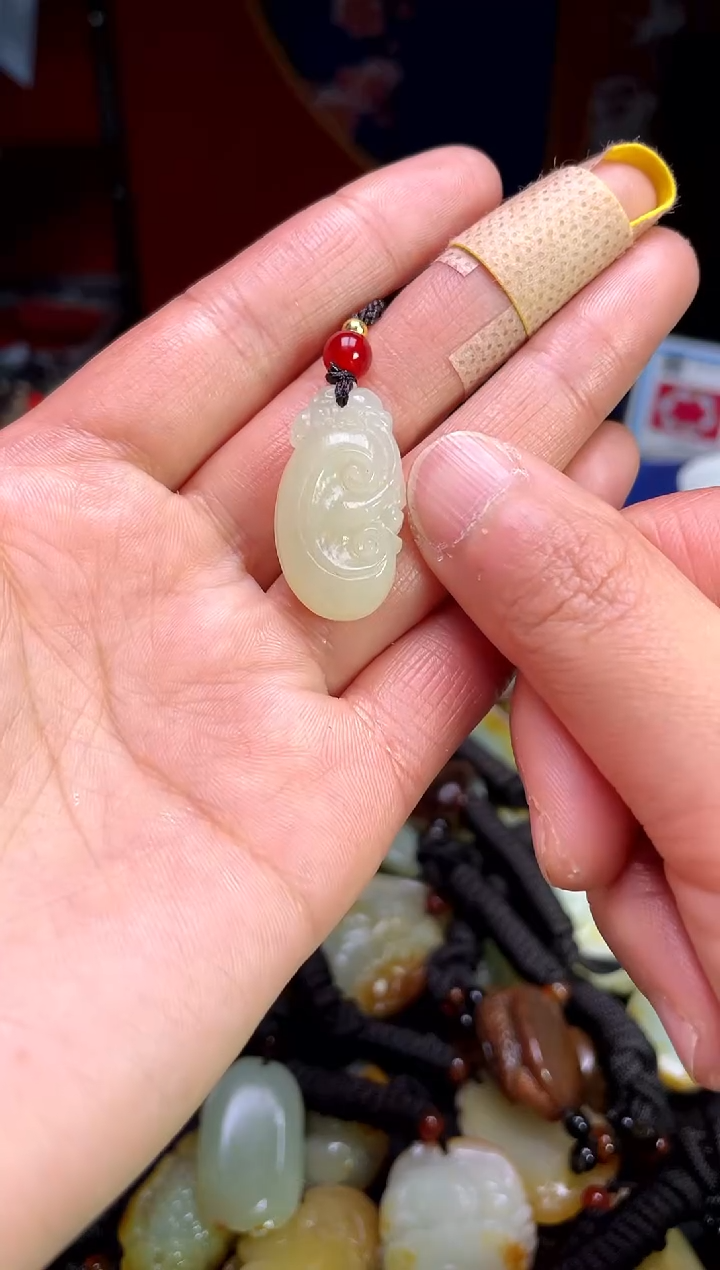 【闪购商品】和田玉颈饰未镶嵌23