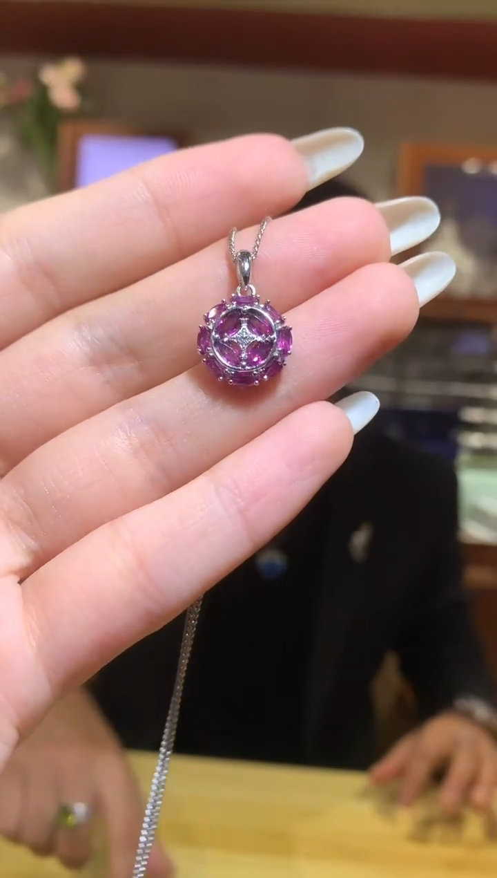 吊坠(赠链)银S925镶嵌石榴石【宝石世家严选】