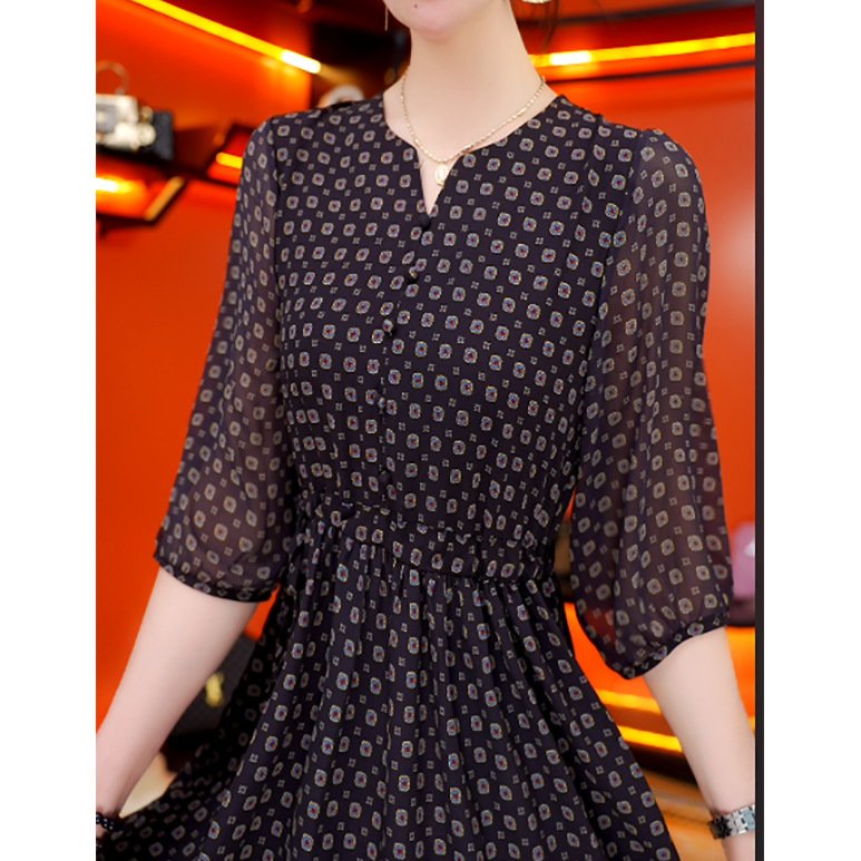 XB高端气质洋气显瘦连衣裙2025夏季新款轻奢高级感长裙8417