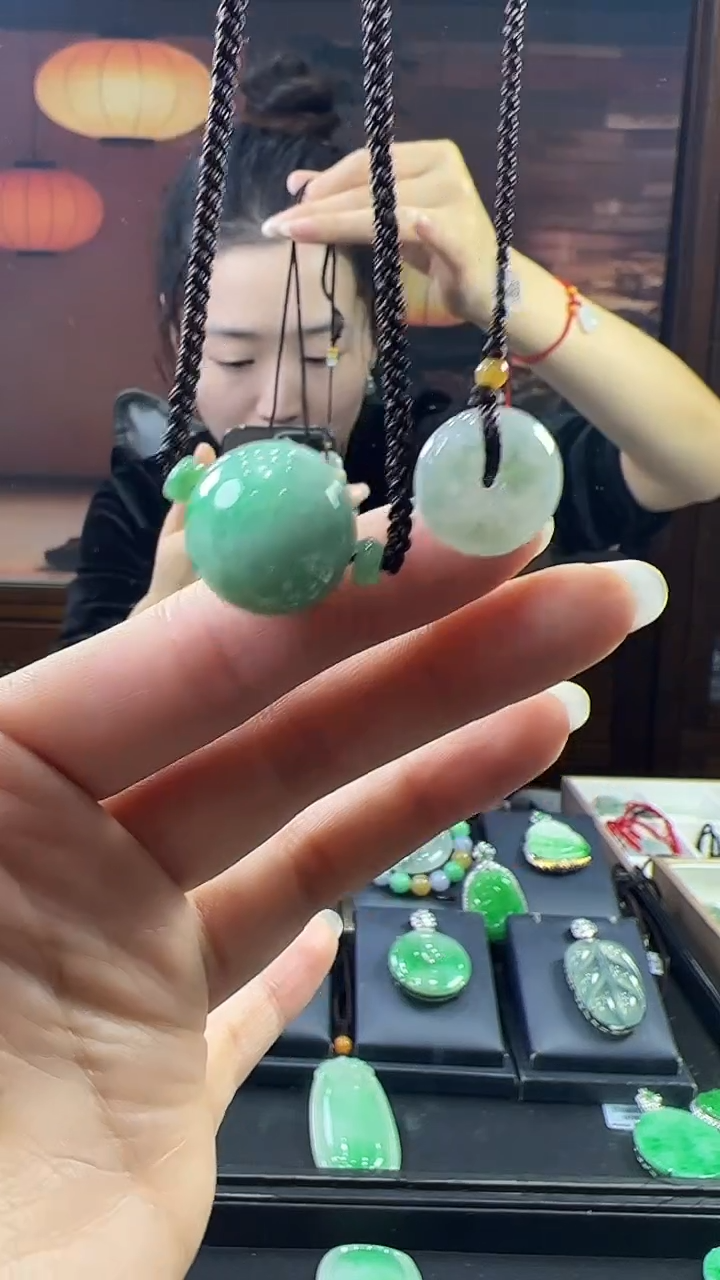 未镶嵌挂件翡翠圆珠套绳 有棉丝