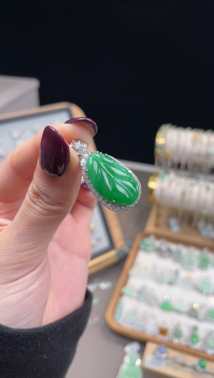 颈饰银S925镶嵌翡翠1