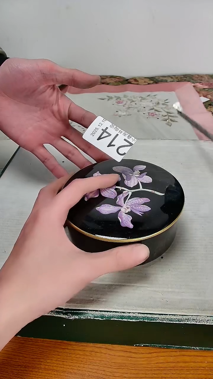 瓷片皇**瑄小淼海外陶瓷工艺品