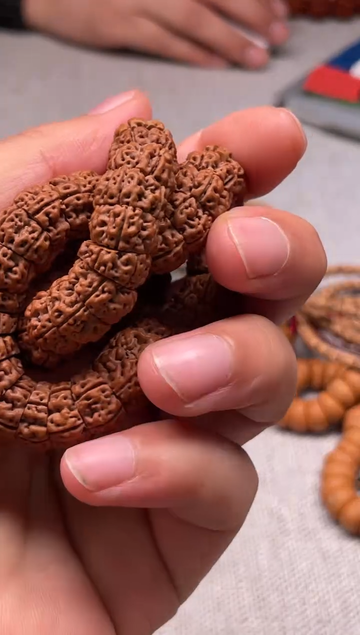 手串柏香籽/百香籽凹底梅花肠5