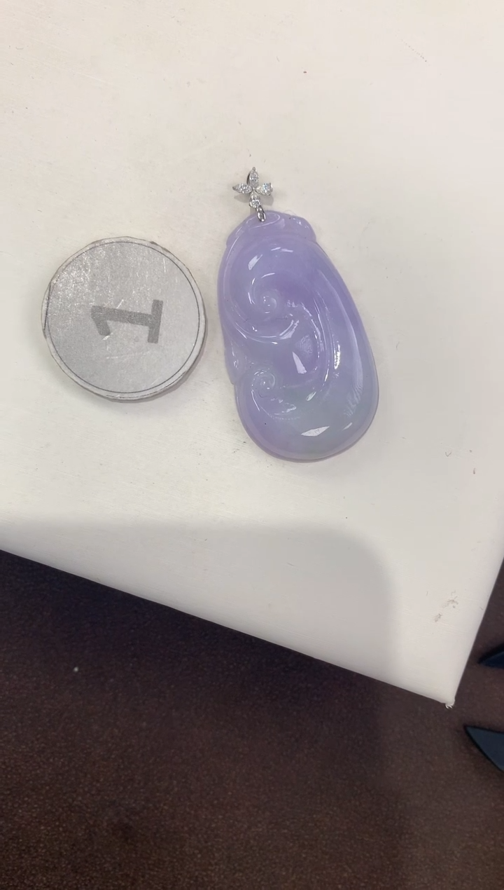 颈饰18K金镶嵌翡翠天然缅甸A货翡翠