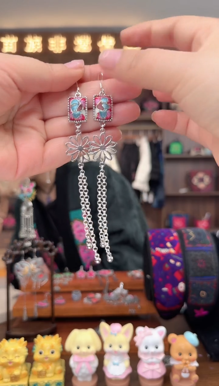 【闪购商品】织绣扶光苗绣传承90