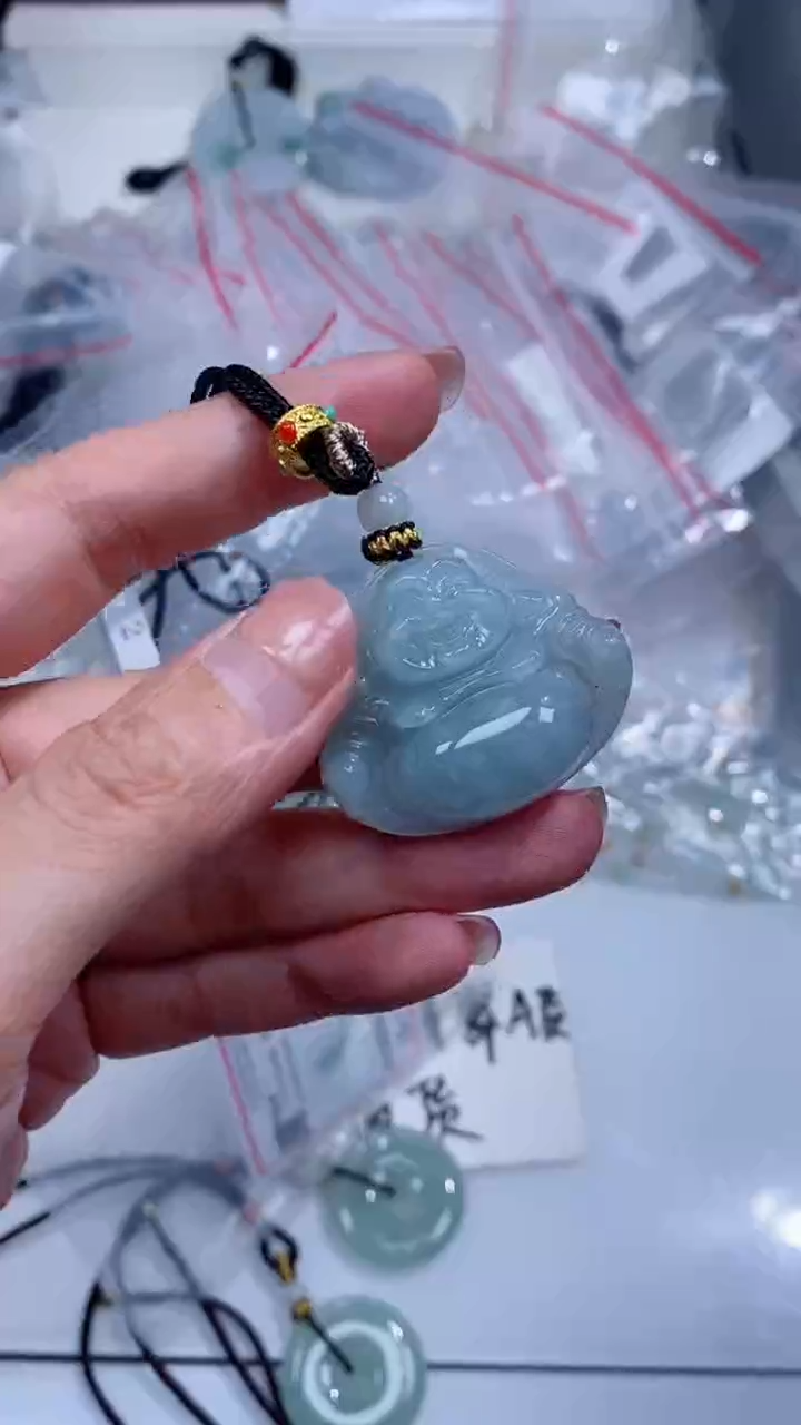 颈饰未镶嵌翡翠吊坠