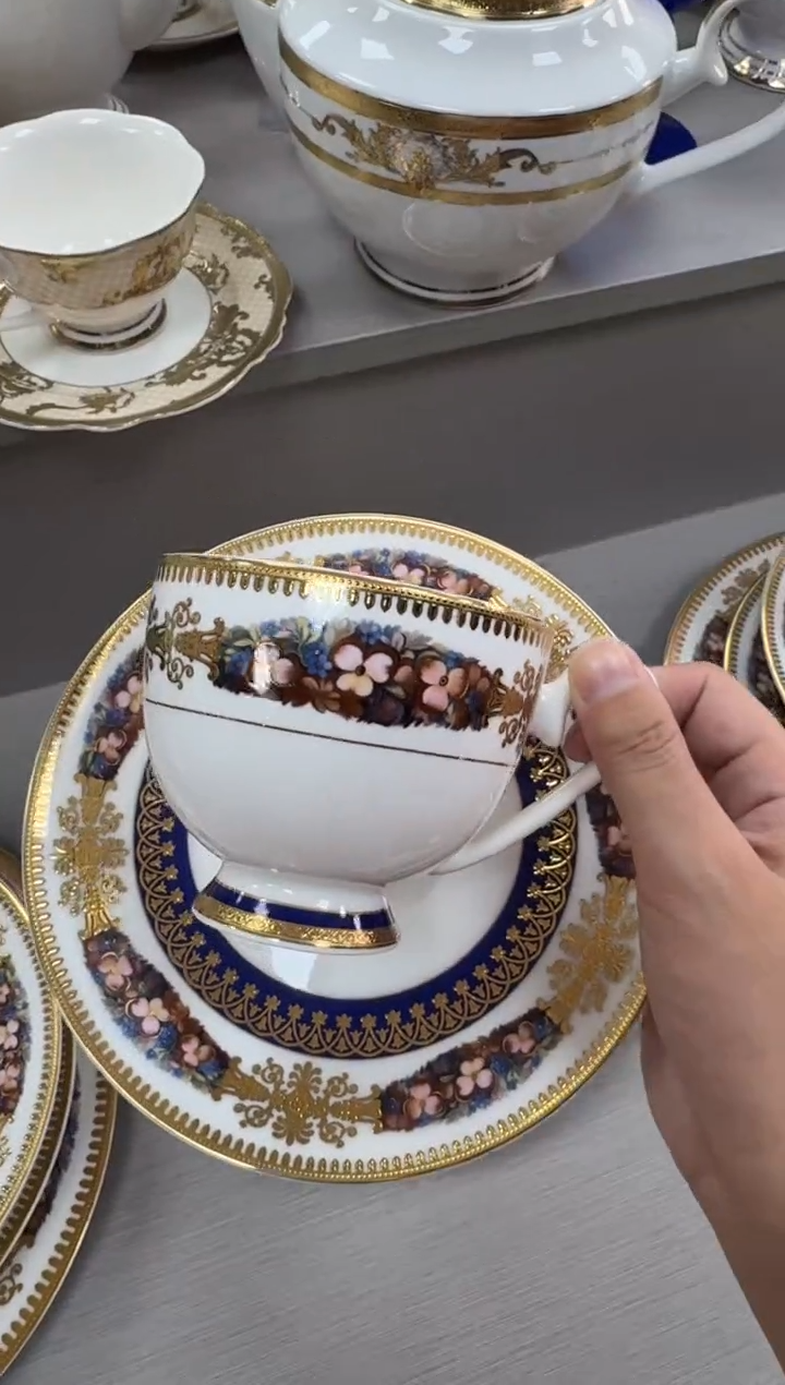 【闪购商品】瓷片200毫升杯碟福利款 微瑕 蓝色