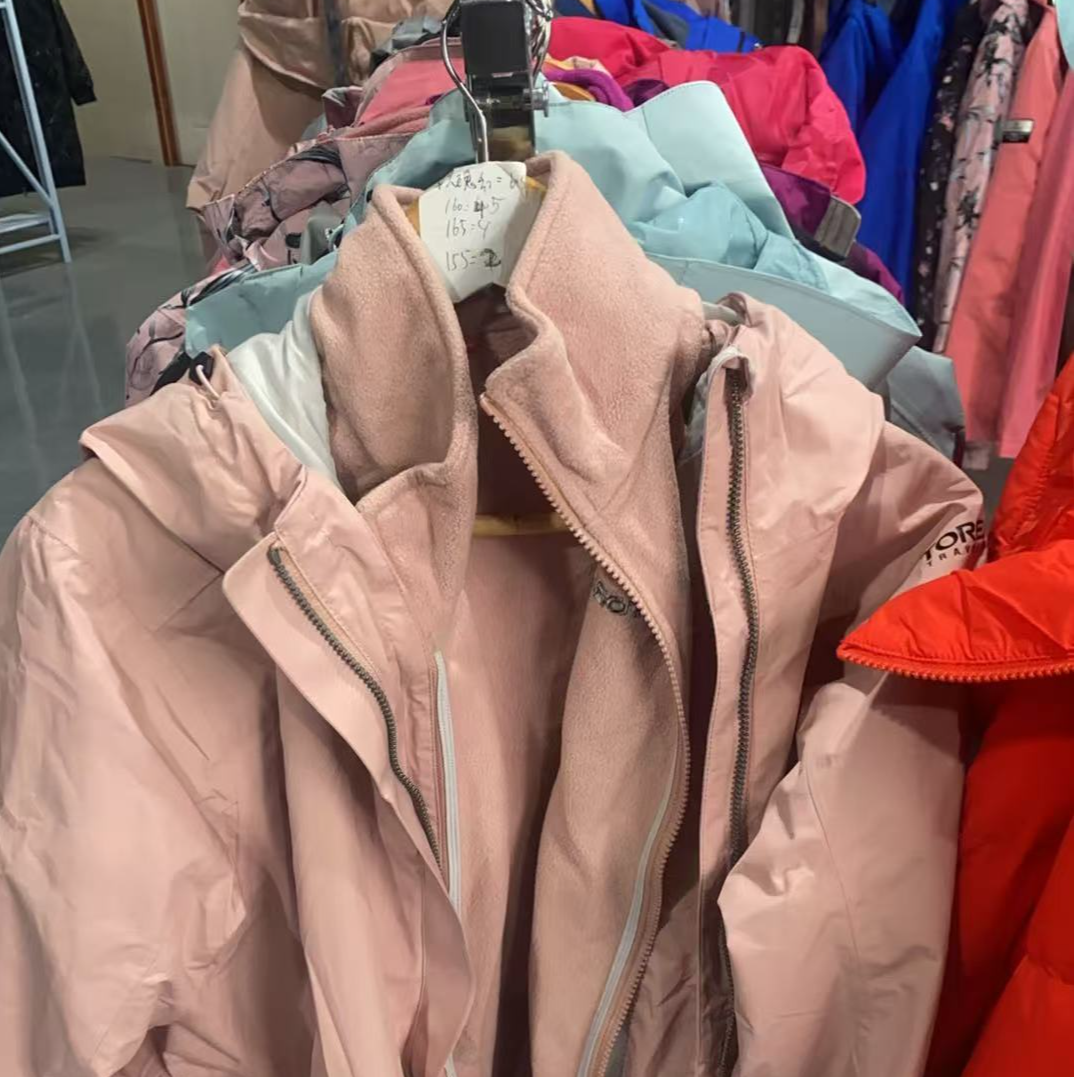 2732粉色女套绒冲锋衣春秋户外徒步氟龙外套冲锋夹克拼色防水防风
