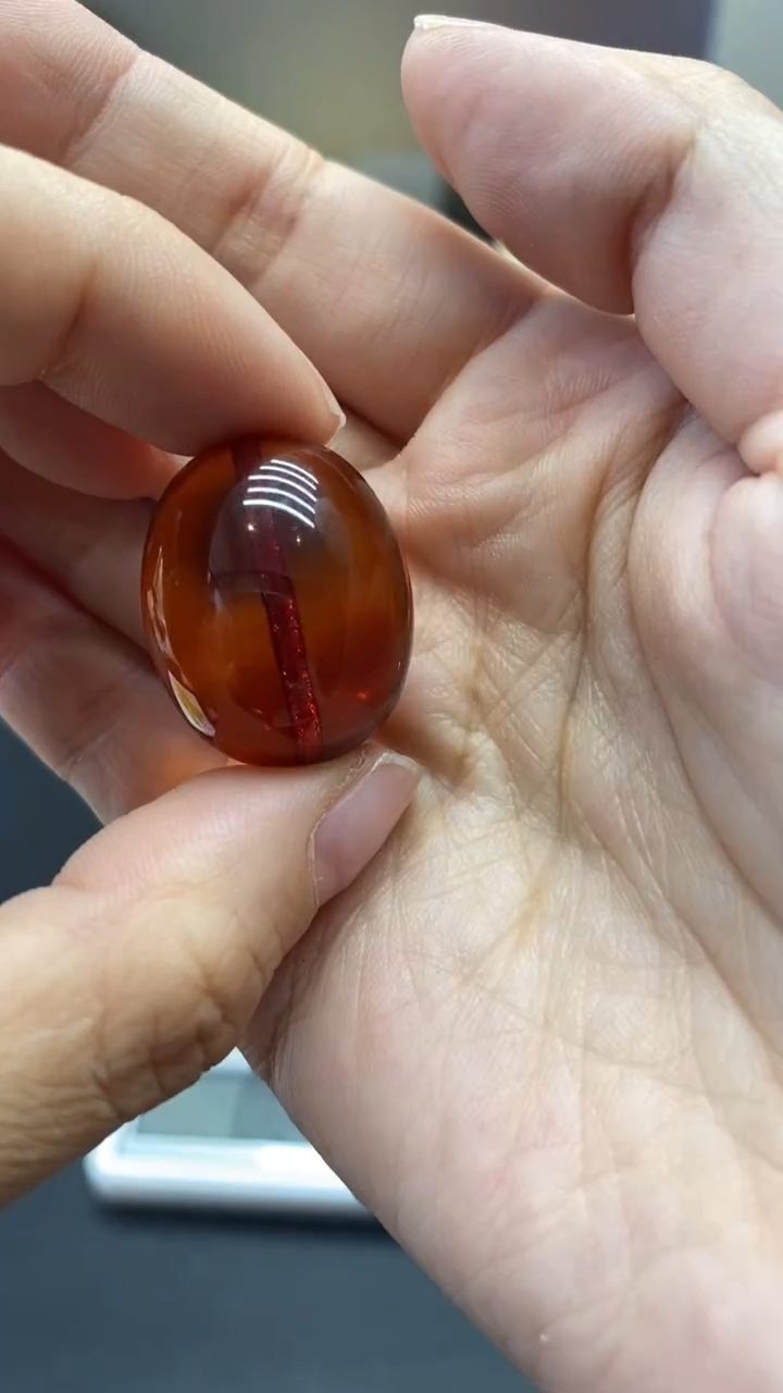 琥珀未镶嵌珠宝奇石2549