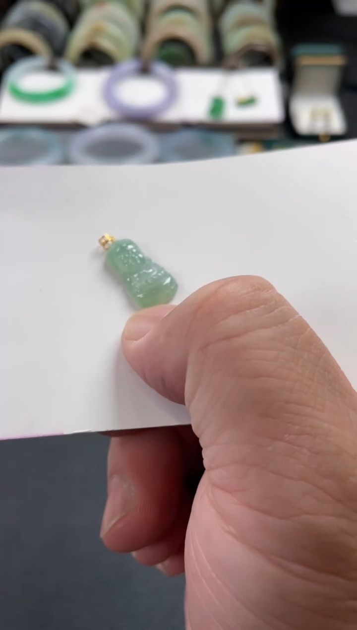 【闪购商品】翡翠颈饰未镶嵌吊坠