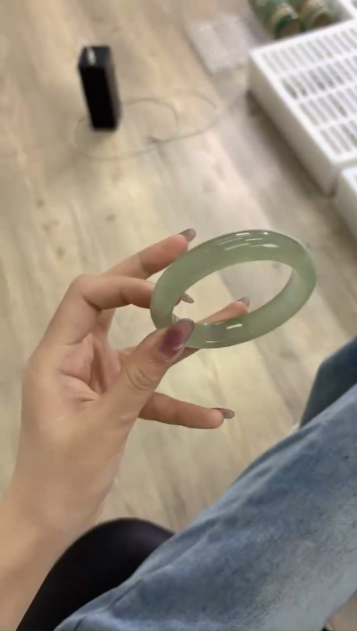 未镶嵌手镯石英质玉142-57D