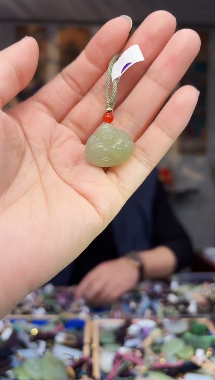 【闪购商品】和田玉挂件未镶嵌拍一发一