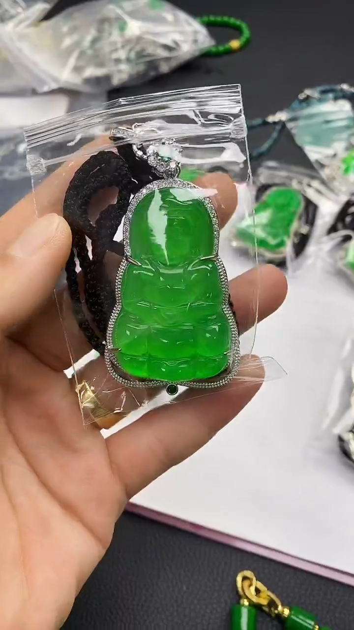 吊坠(赠链)银S925镶嵌翡翠D19