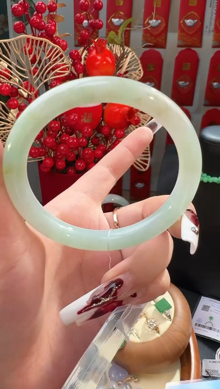 【闪购商品】翡翠手镯未镶嵌手镯